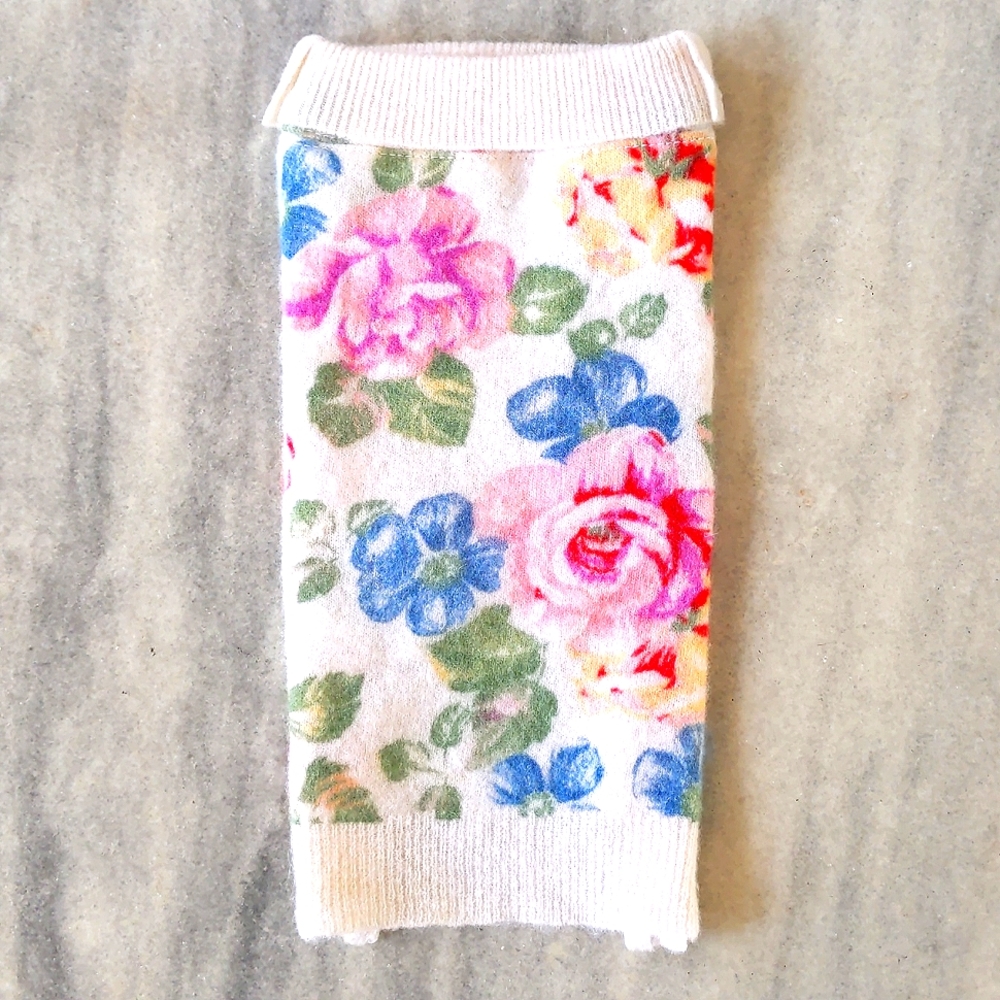 Brand new. Handmade Lambswool/Angora doggie floral sweater.